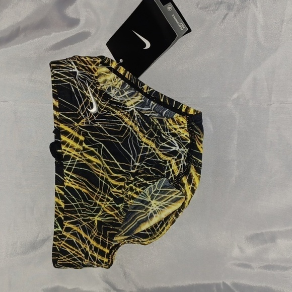 Nike Boys Performance Briefs Swimwear - Picture 1 of 3